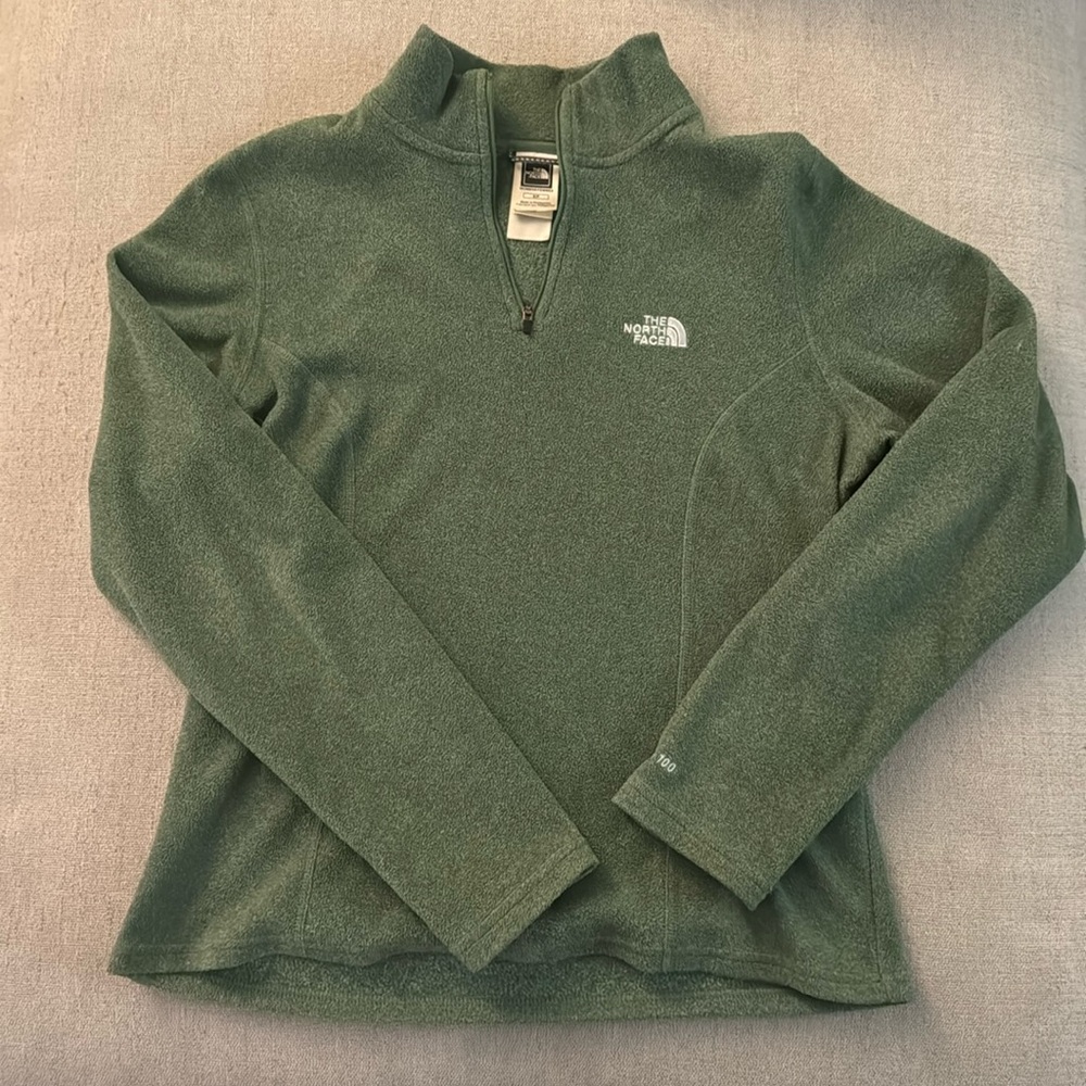 North Face TKA 100 1/4 zip pullover fleece